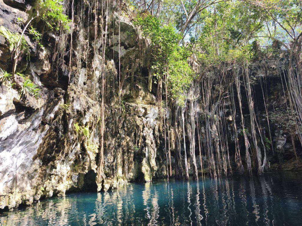 Cénote Yokdzonot au Mexique